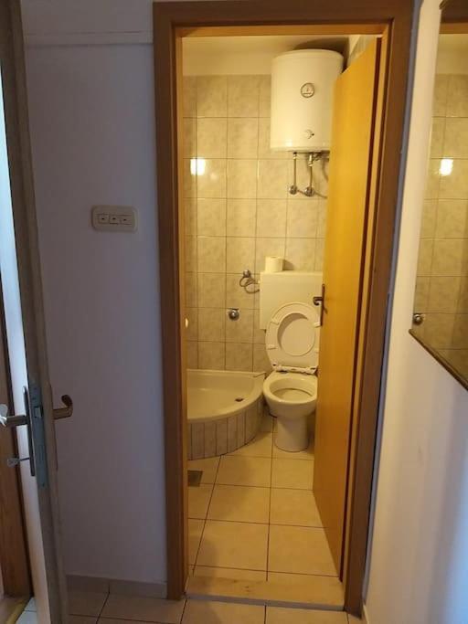 Nice Apartment On Quite Location Near City Center Σπλιτ Εξωτερικό φωτογραφία